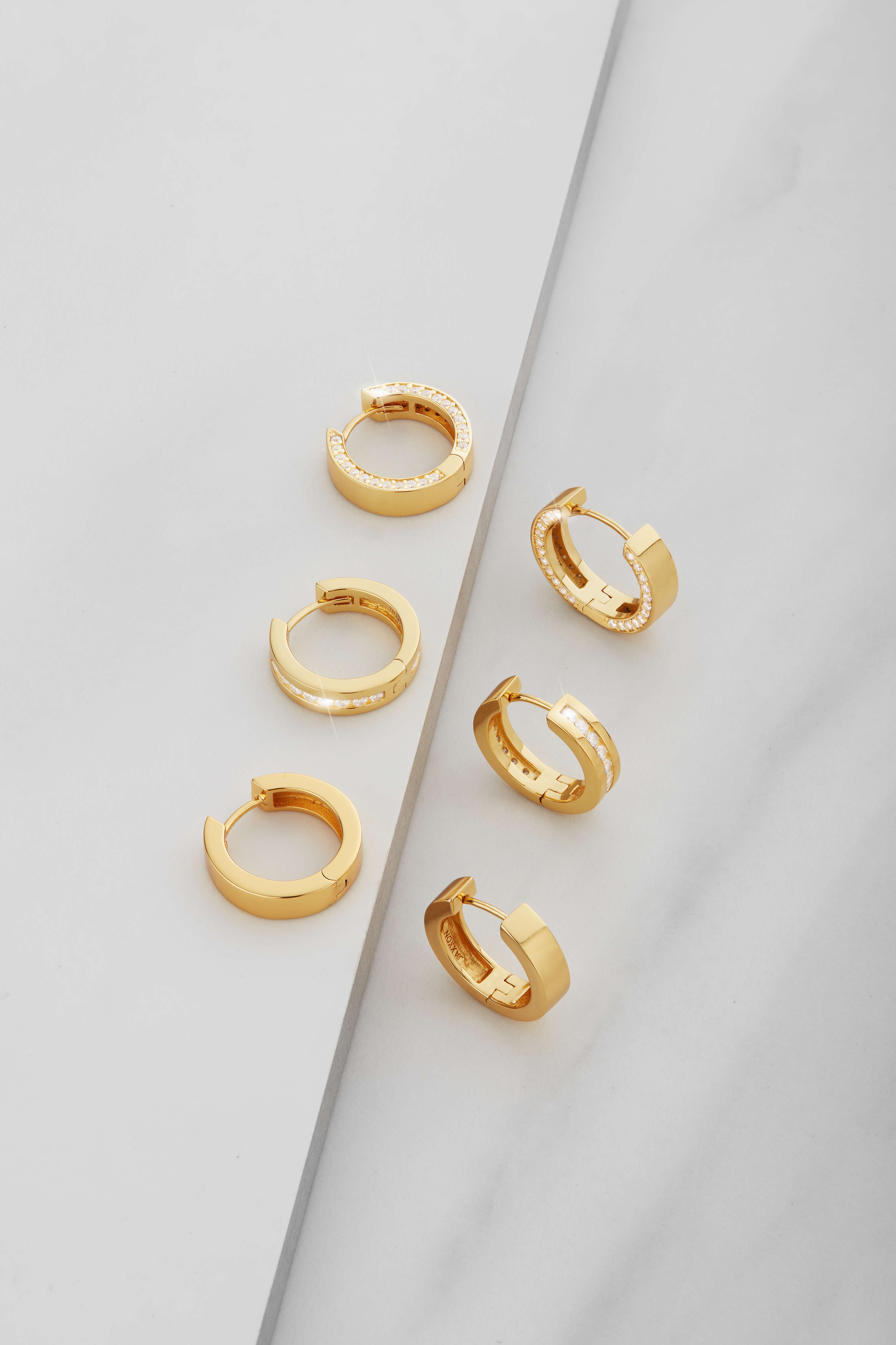 Classic Hoop Earrings - Gold - ViViGleam