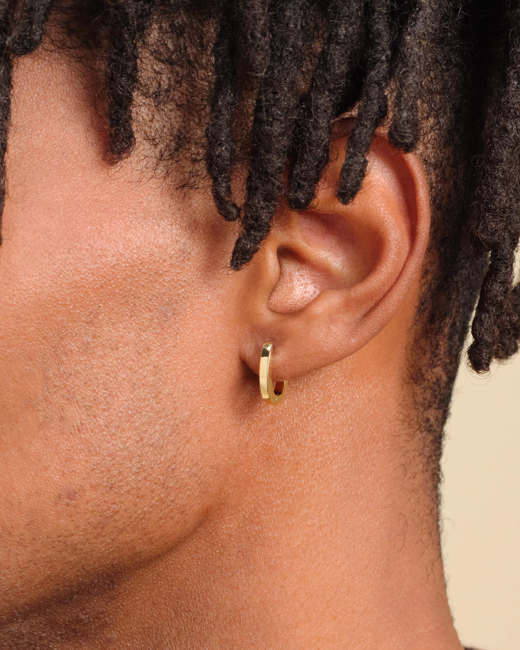 Huggie Earrings - Gold - ViViGleam