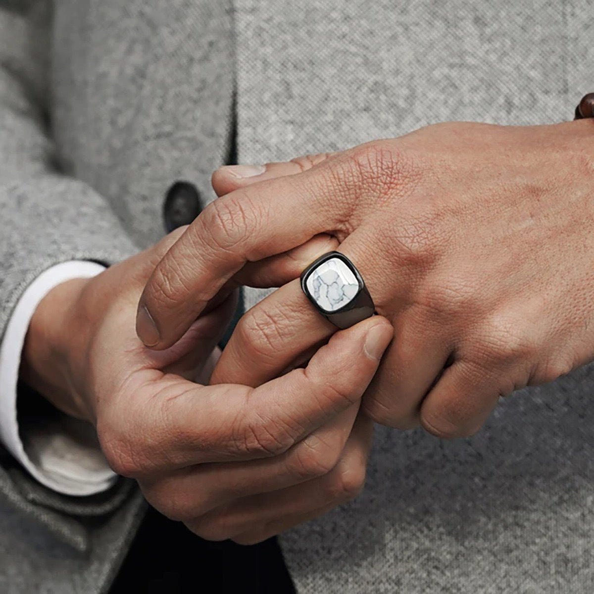 Stainless Steel Howlite Signet Ring - ViViGleam