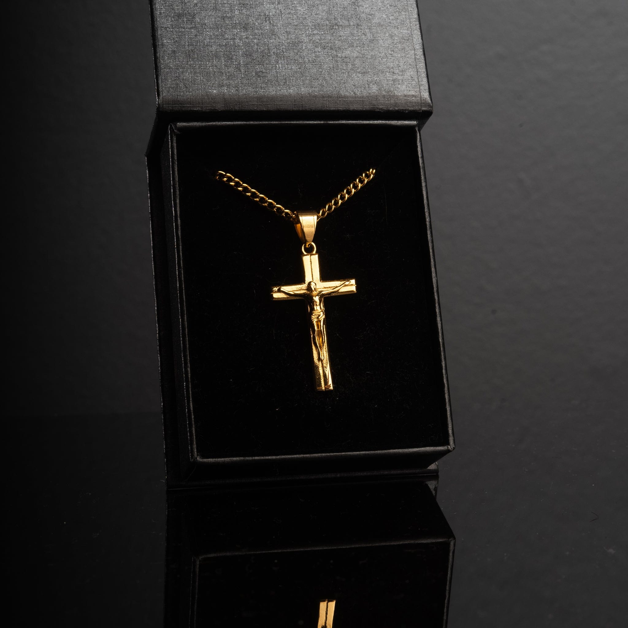 Crucifix Necklace - Gold - ViViGleam